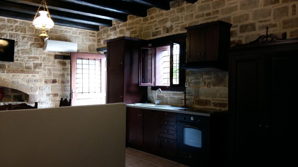 Apartment Kritikies